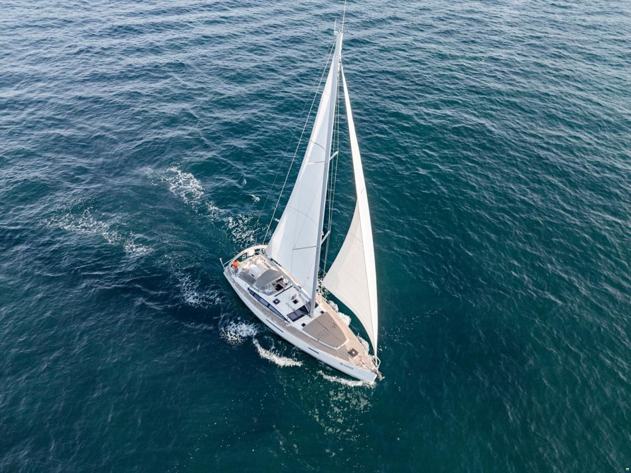 Jeanneau Yacht 53