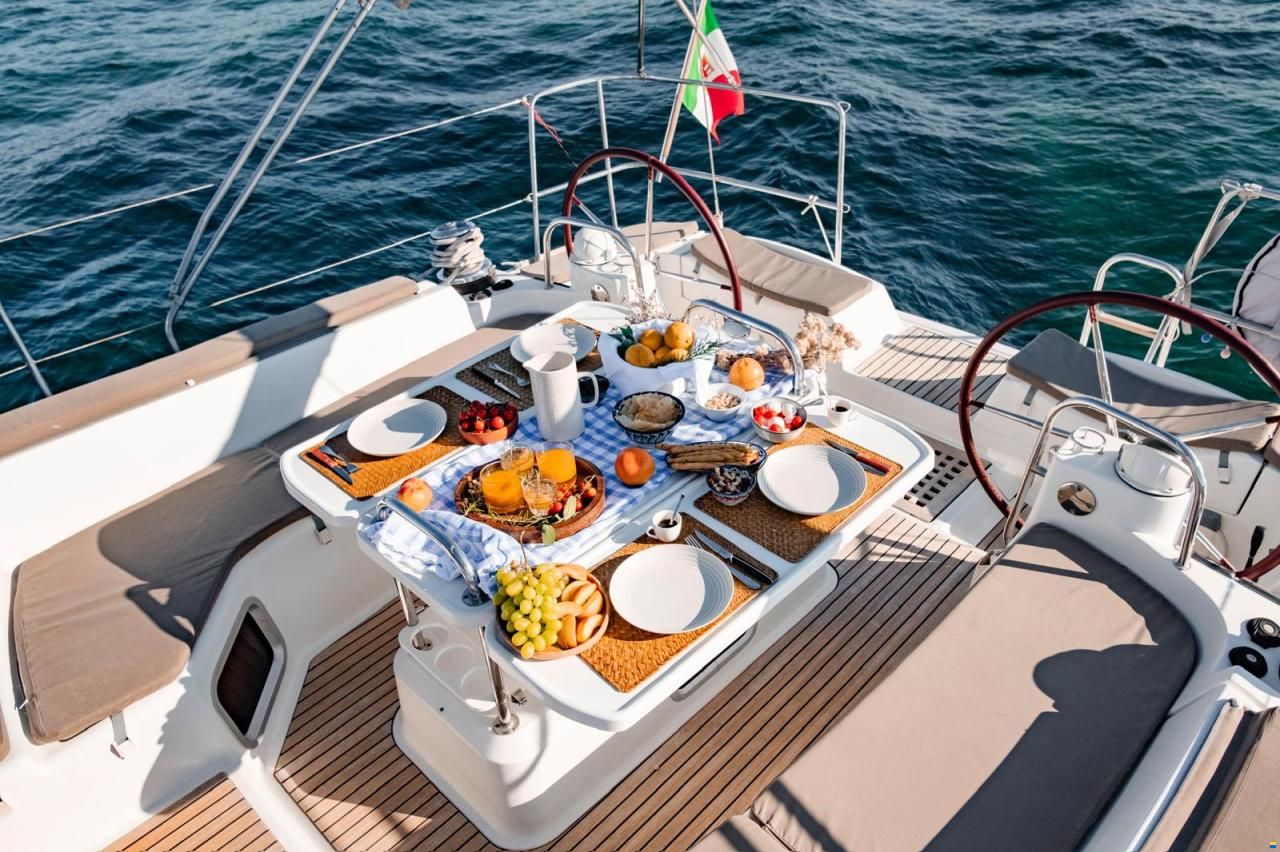 Jeanneau Yacht 53