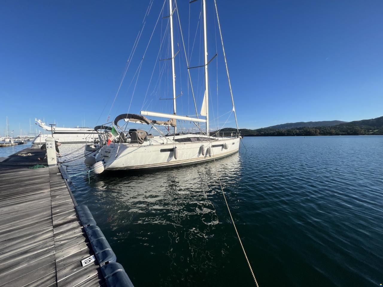 Jeanneau Yacht 53