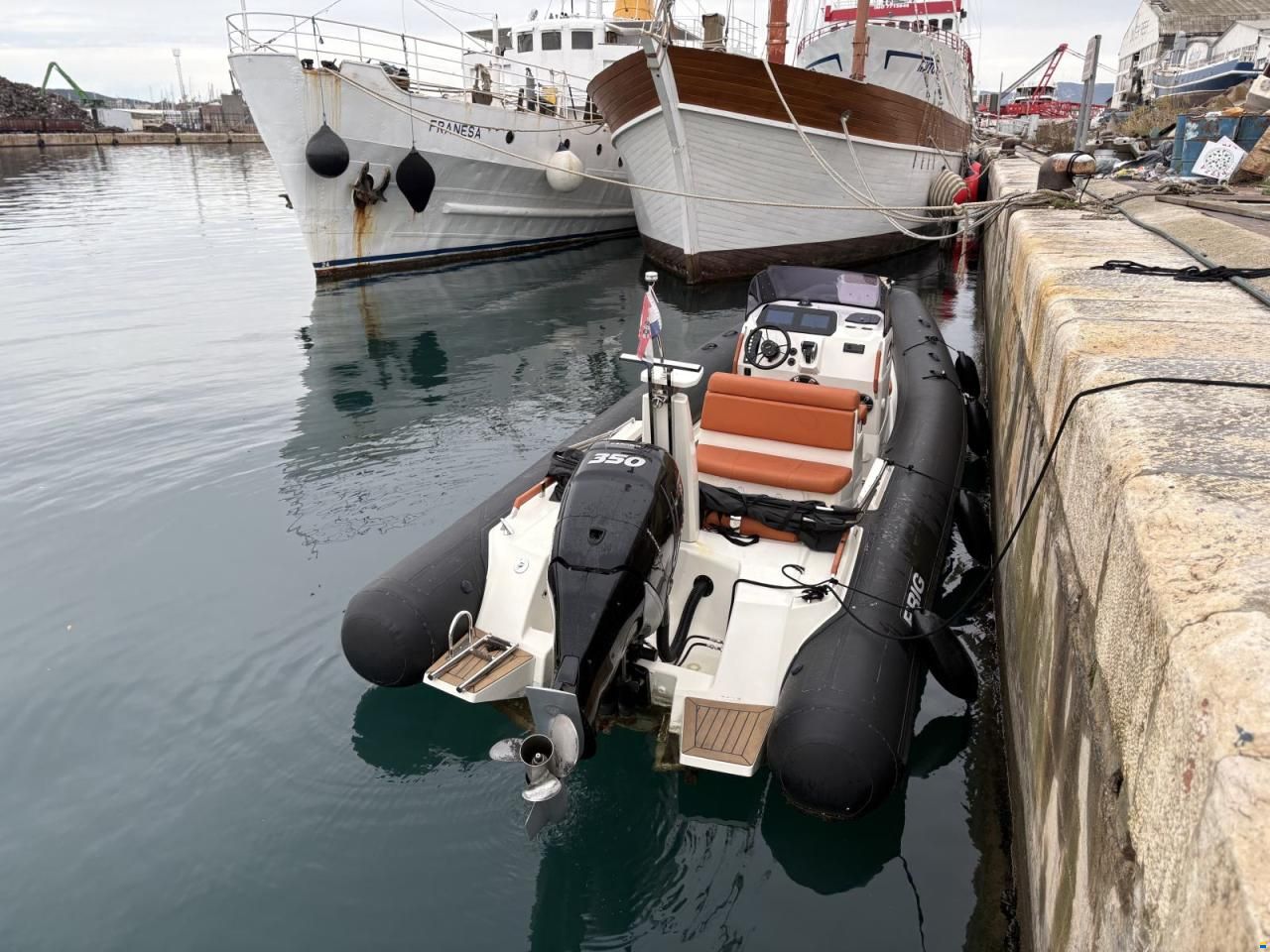 Brig Inflatable Boats Eagle 8H Hypalon