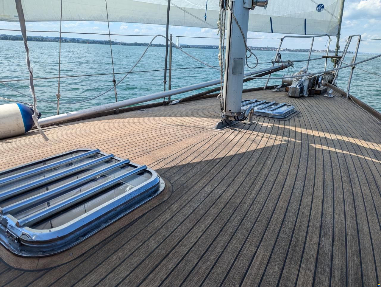 Center-Cockpit Regent