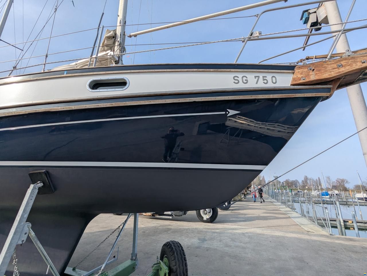 Center-Cockpit Regent