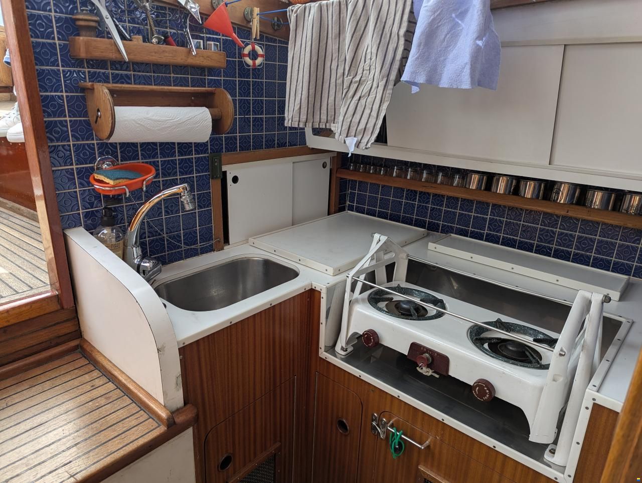 Center-Cockpit Regent