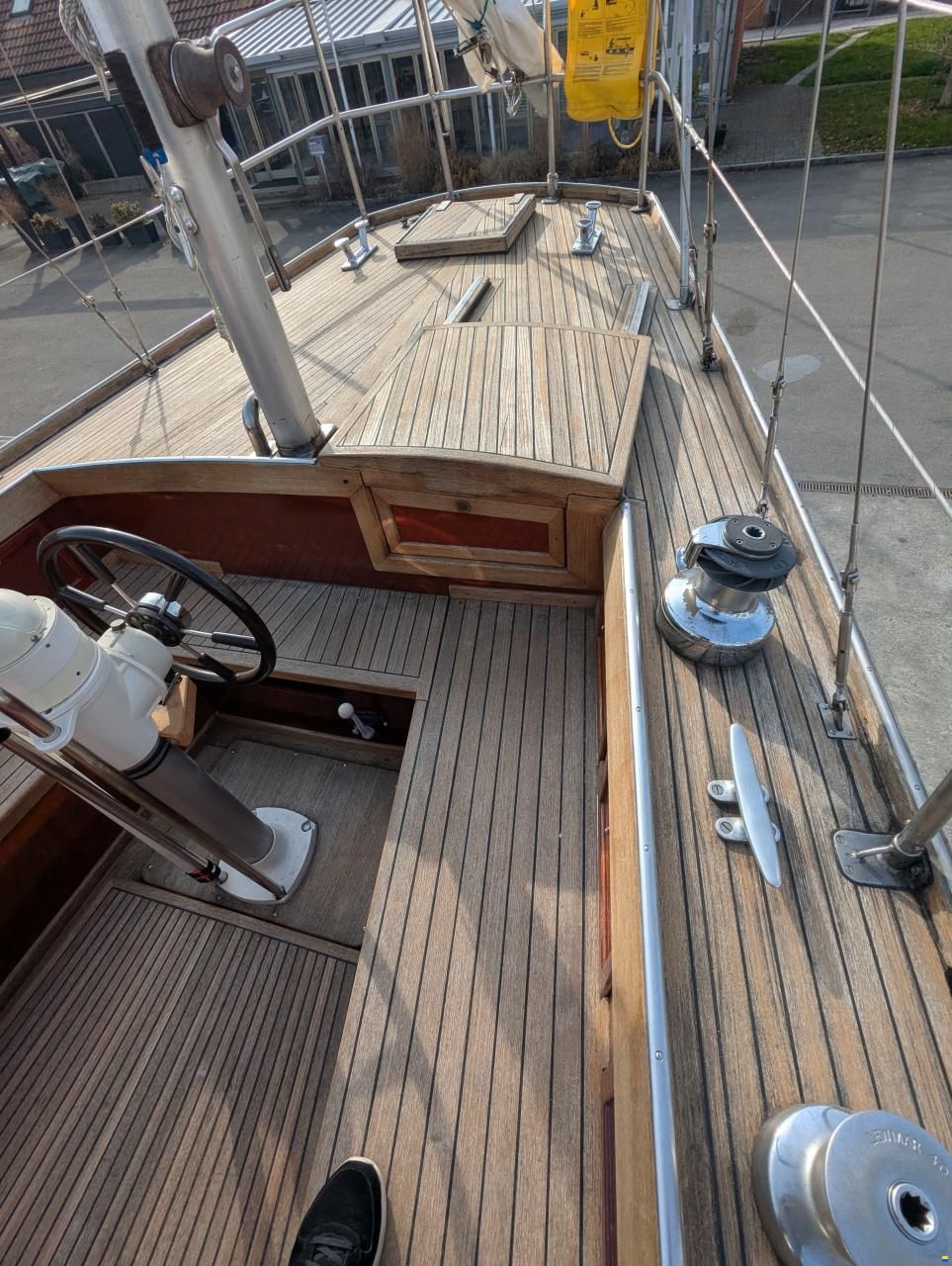 Center-Cockpit Regent