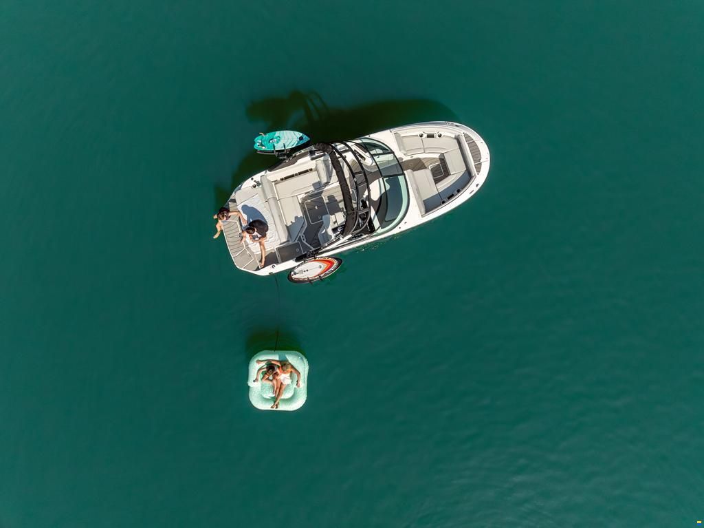 Sea Ray SDX 230 Surf