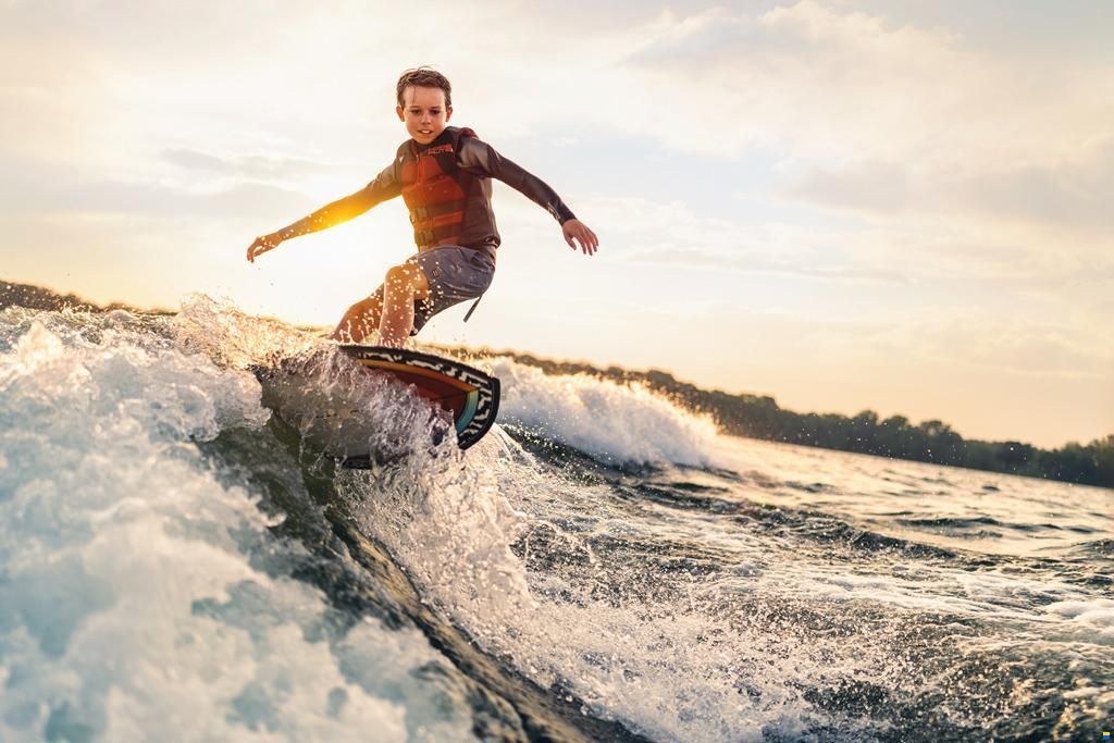 Sea Ray SDX 230 Surf