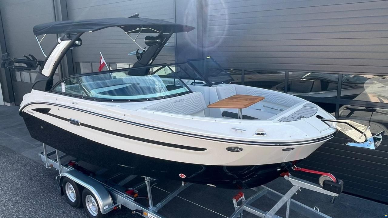 Sea Ray SDX 230 Surf