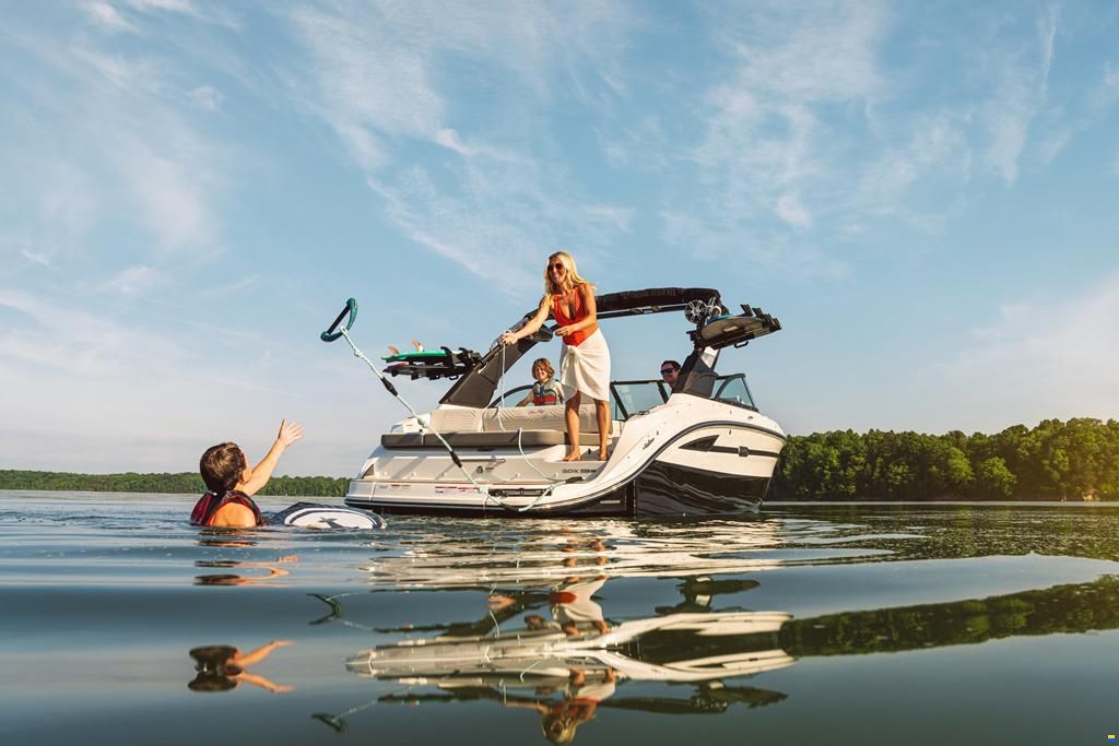 Sea Ray SDX 230 Surf