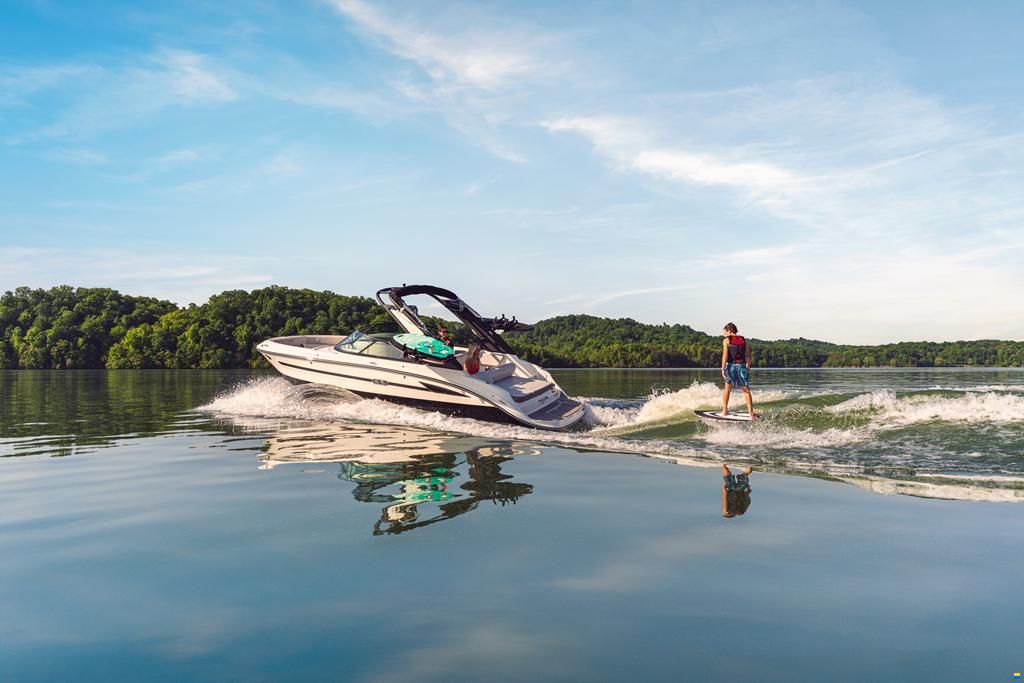Sea Ray SDX 230 Surf