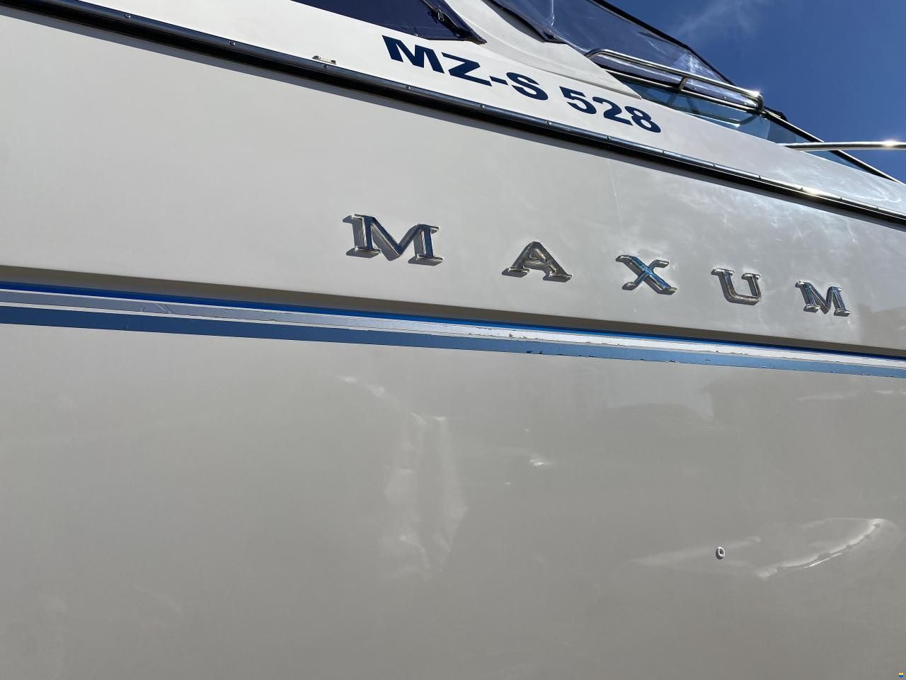 Maxum 3200 SCR