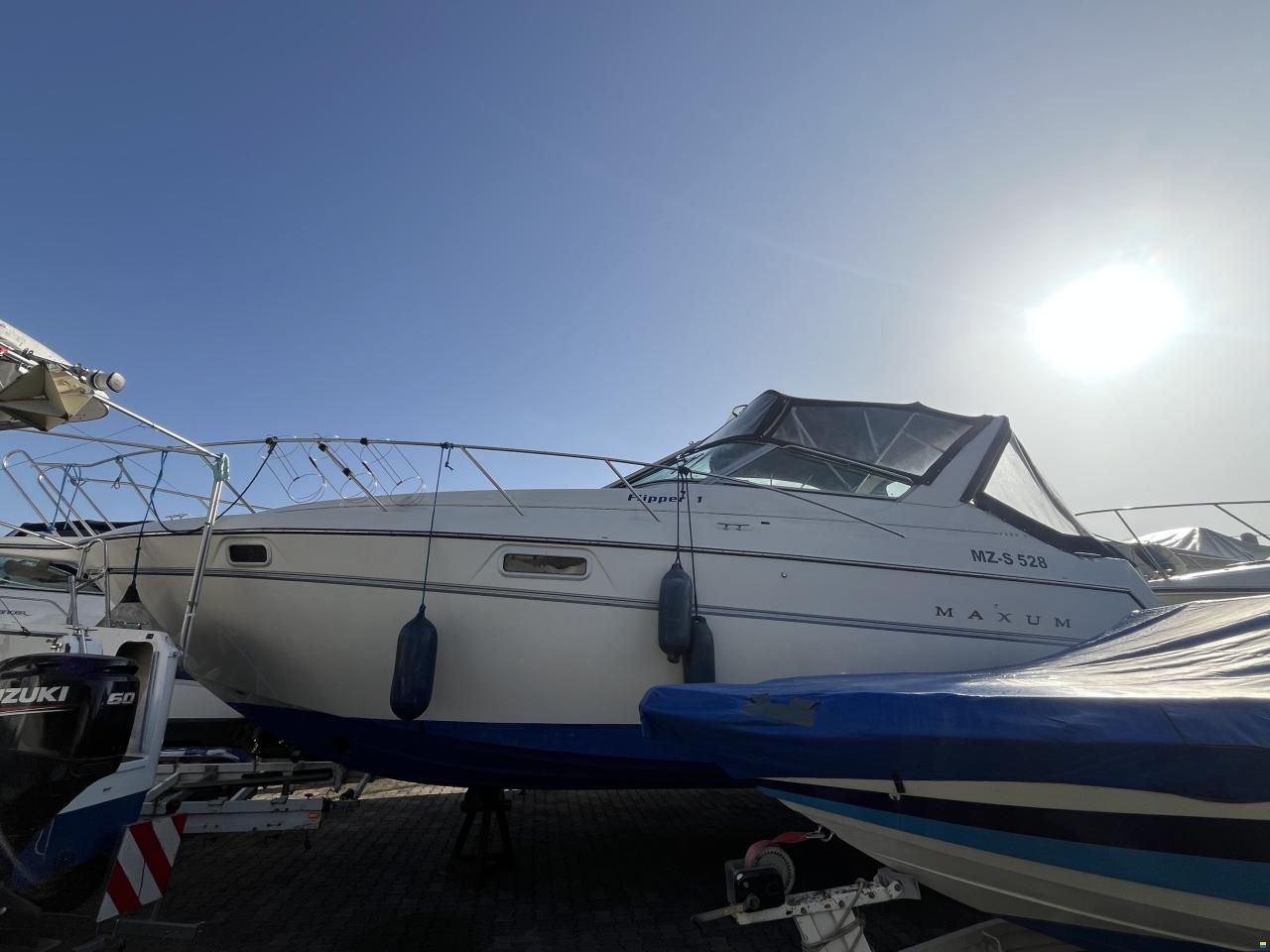 Maxum 3200 SCR