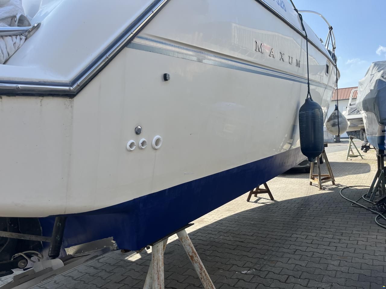 Maxum 3200 SCR