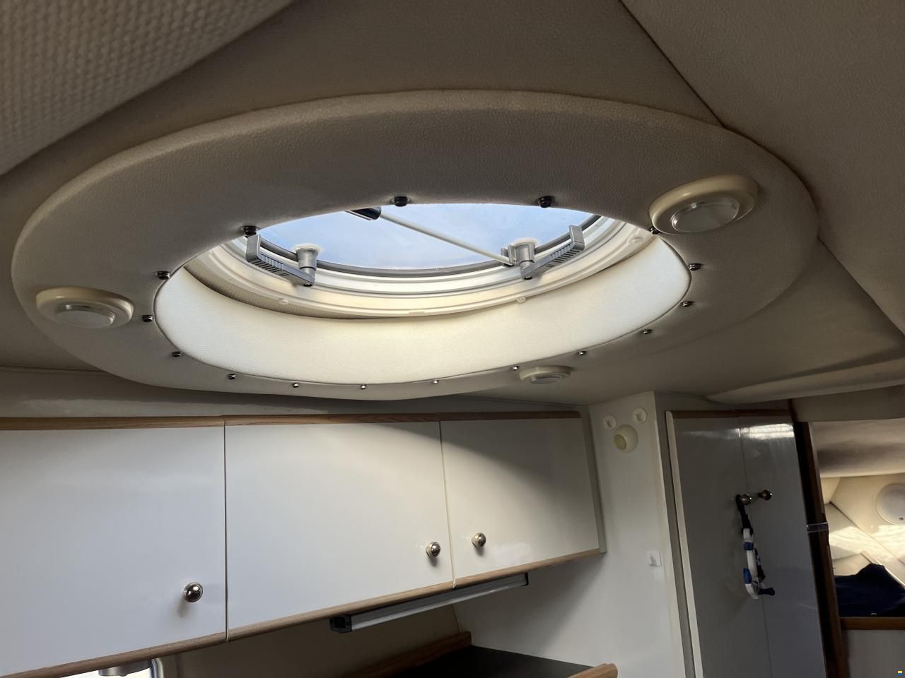 Maxum 3200 SCR