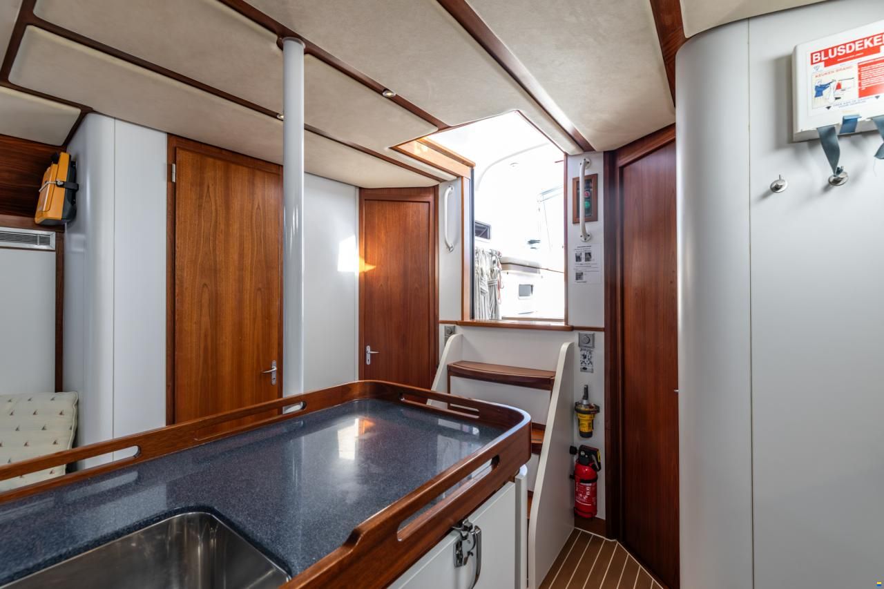 Van de Stadt Stadtship 70