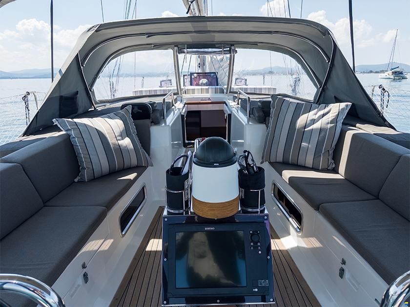 Hanse 495