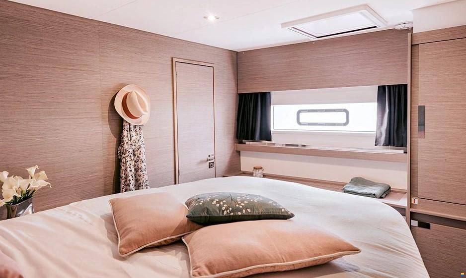 Fountaine Pajot Aura 51 Yacht Management