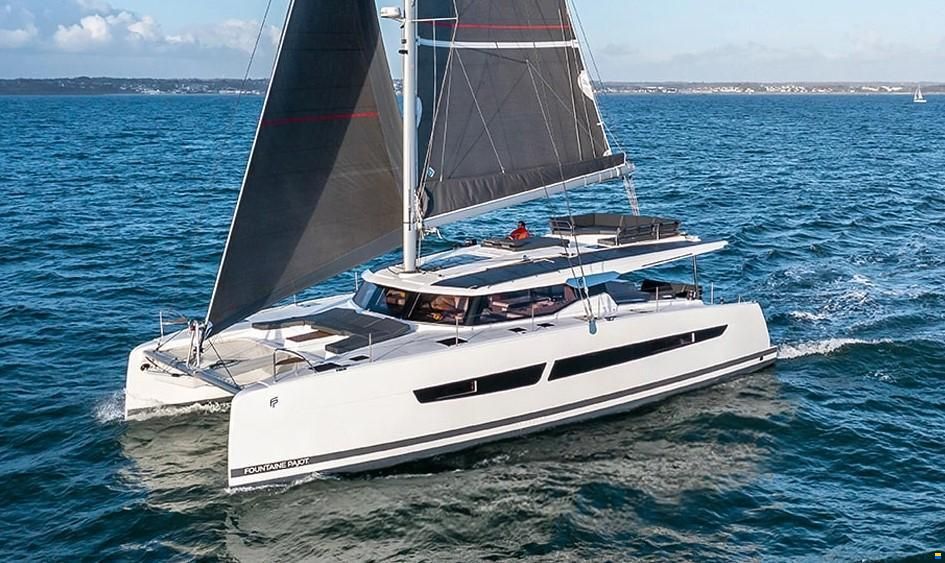 Fountaine Pajot Aura 51 Yacht Management