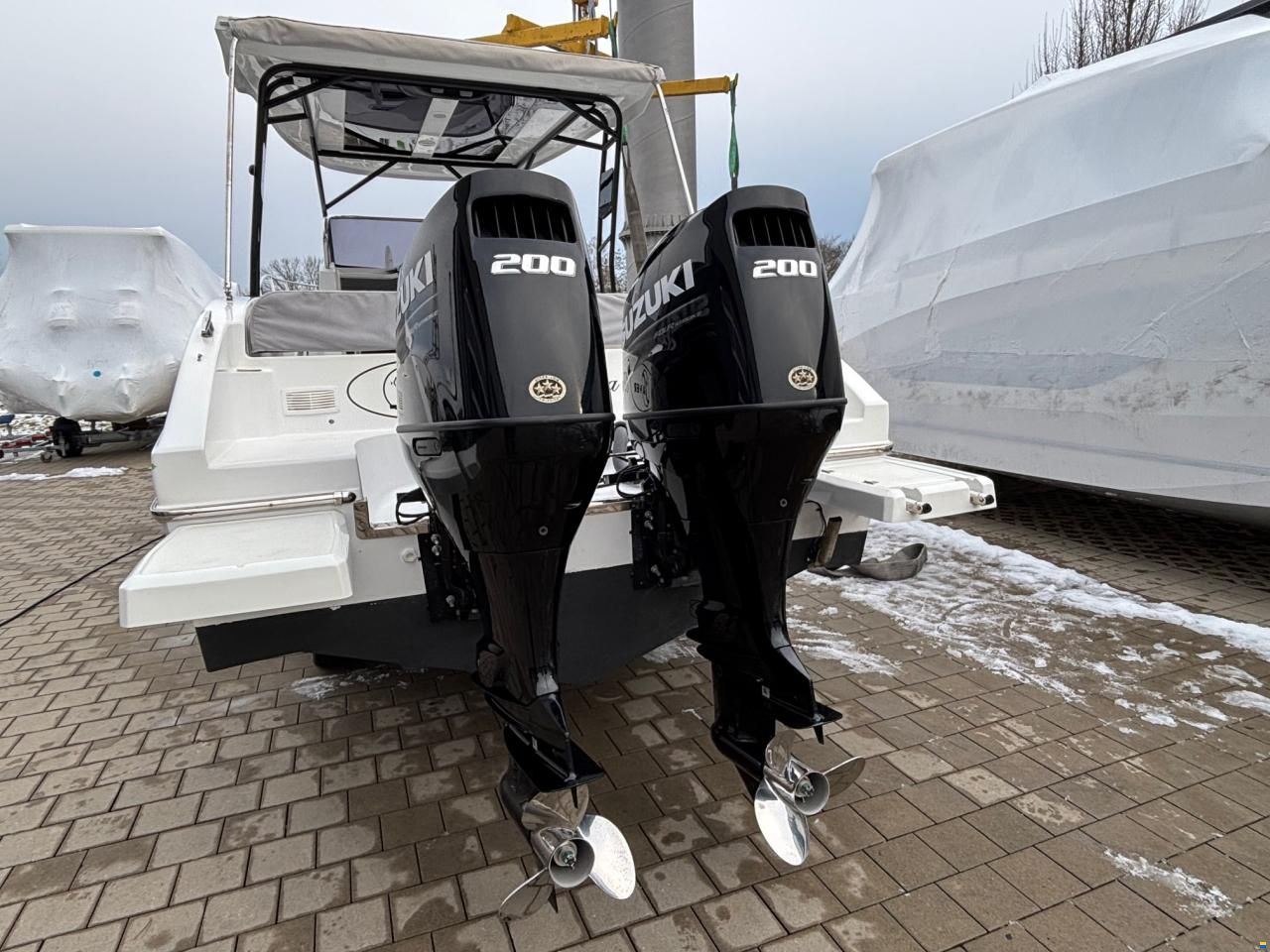Saver 870 WA mit 2x Suzuki DF200APX, Gebraucht