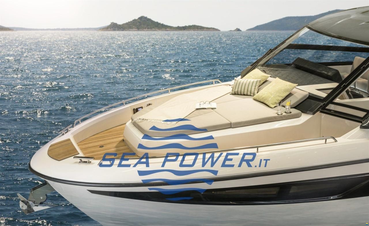 Bavaria Vida 33 Hard Top