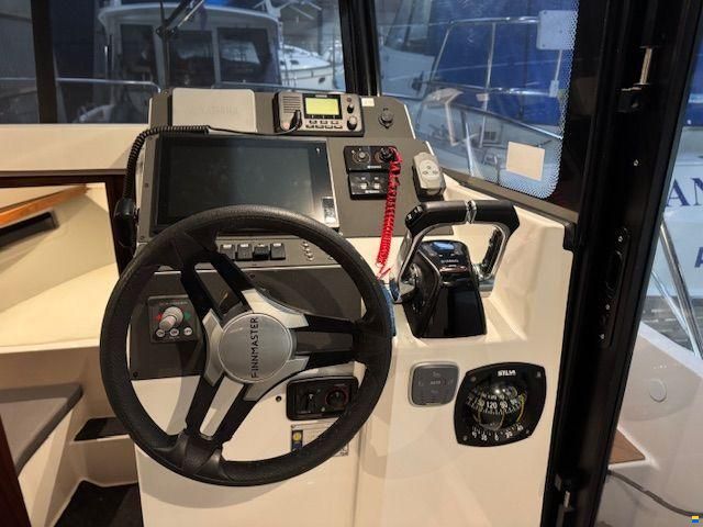 Finnmaster Pilot 8