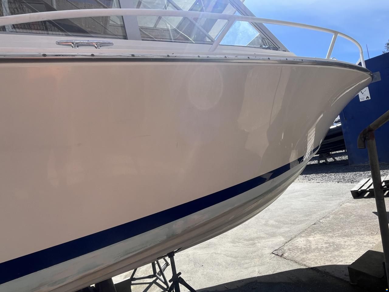 Bertram 28 HT