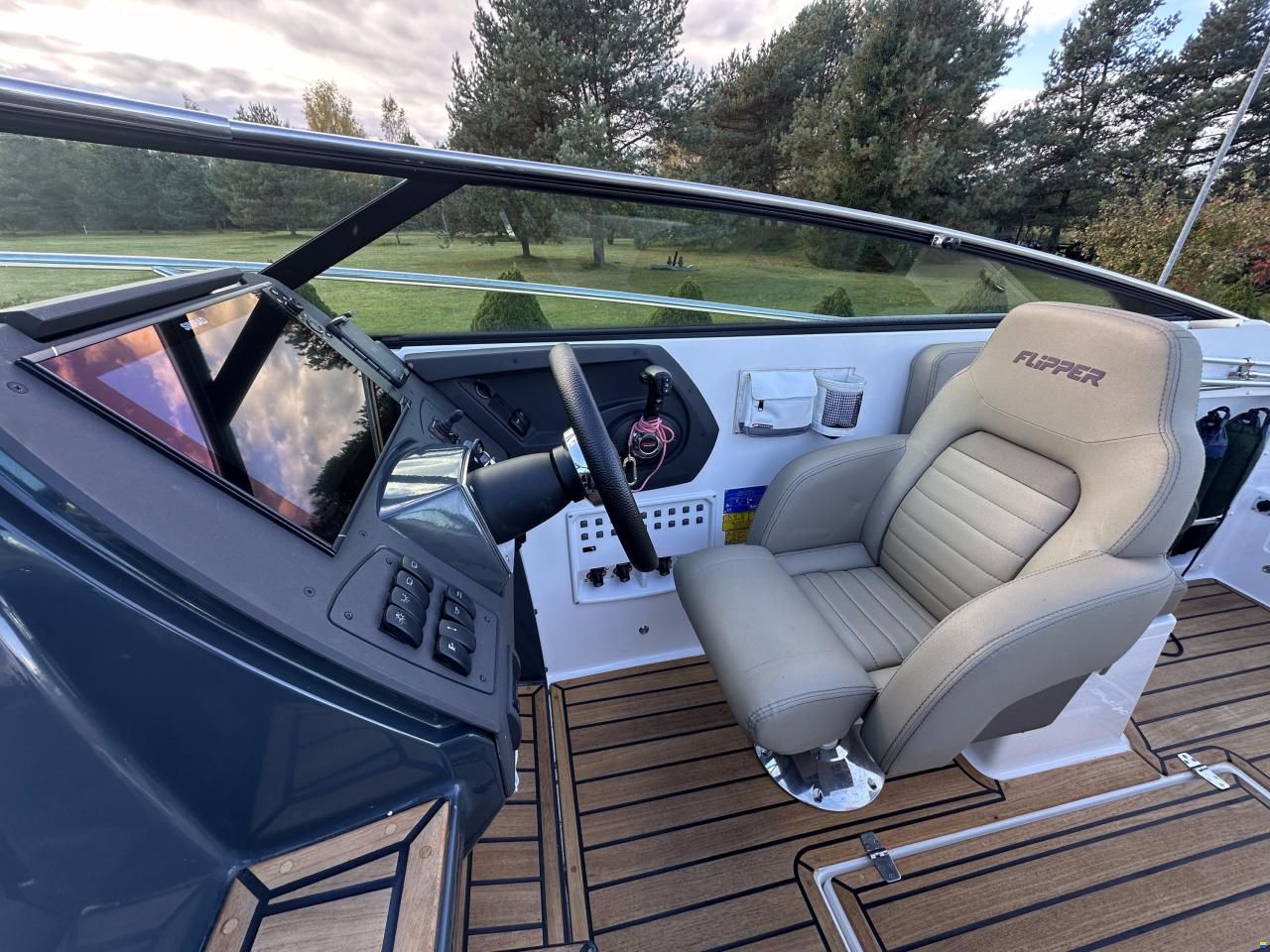 Flipper 800 DC