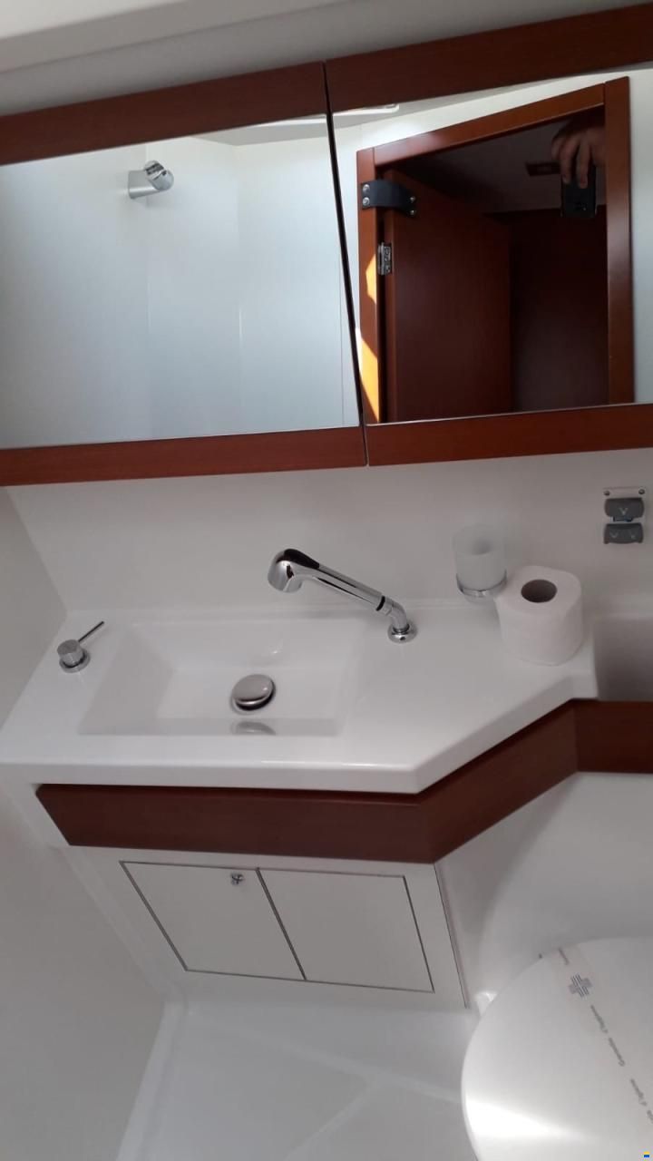 Beneteau Oceanis 46.1