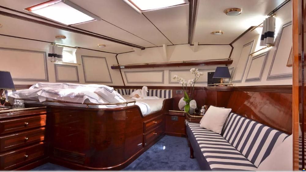 Brooke Marine - Ron Holland 29m
