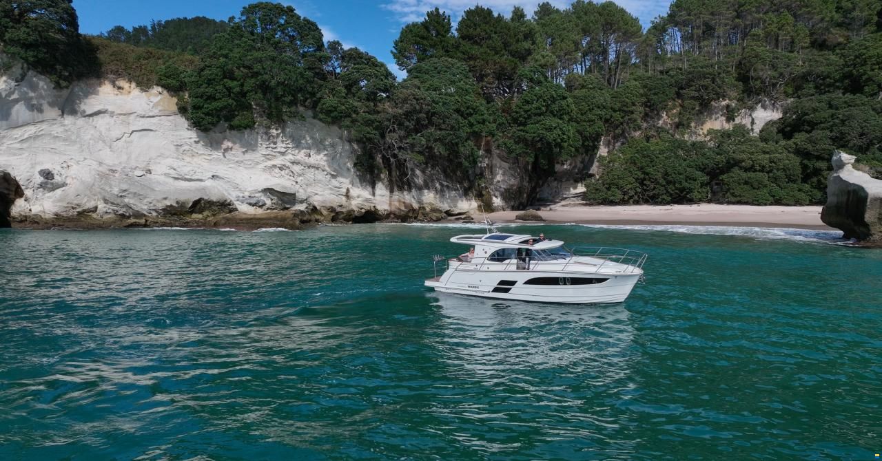 Marex 330 SCA