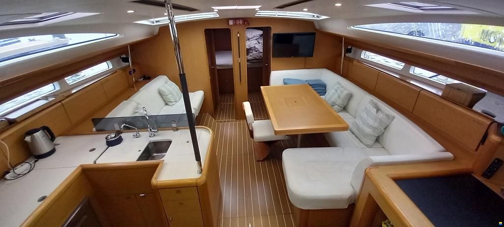 Jeanneau 53