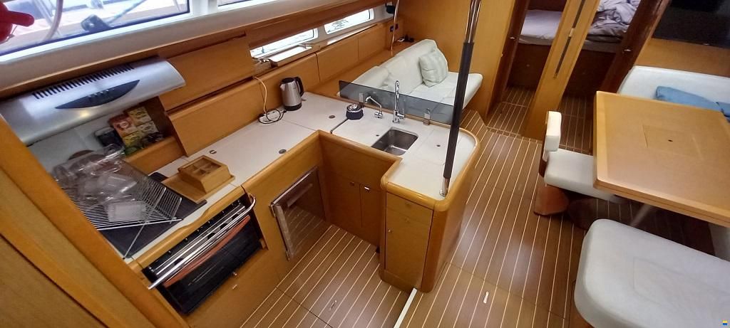 Jeanneau 53