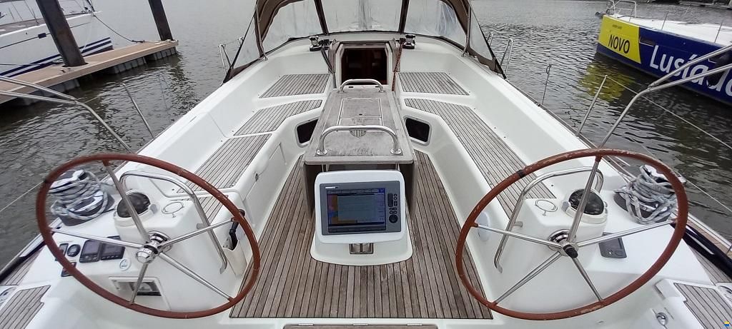 Jeanneau 53
