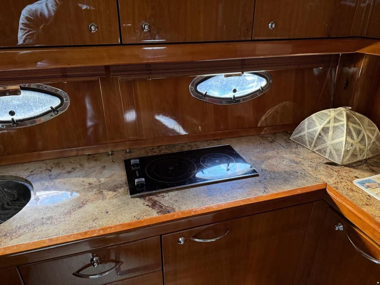 Sunseeker Portofino 47