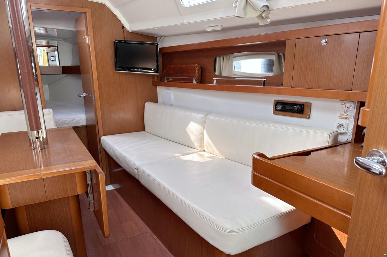 Beneteau Oceanis 34