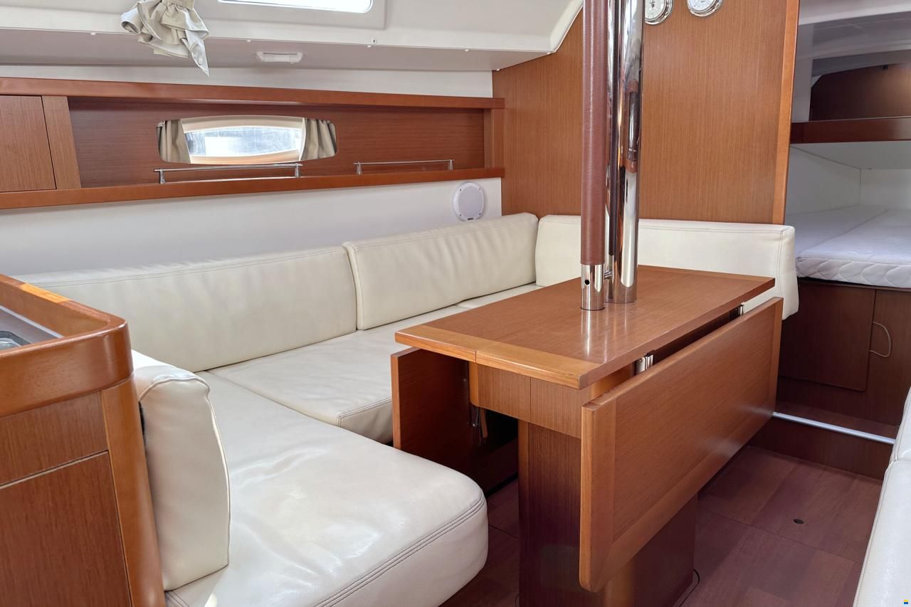 Beneteau Oceanis 34