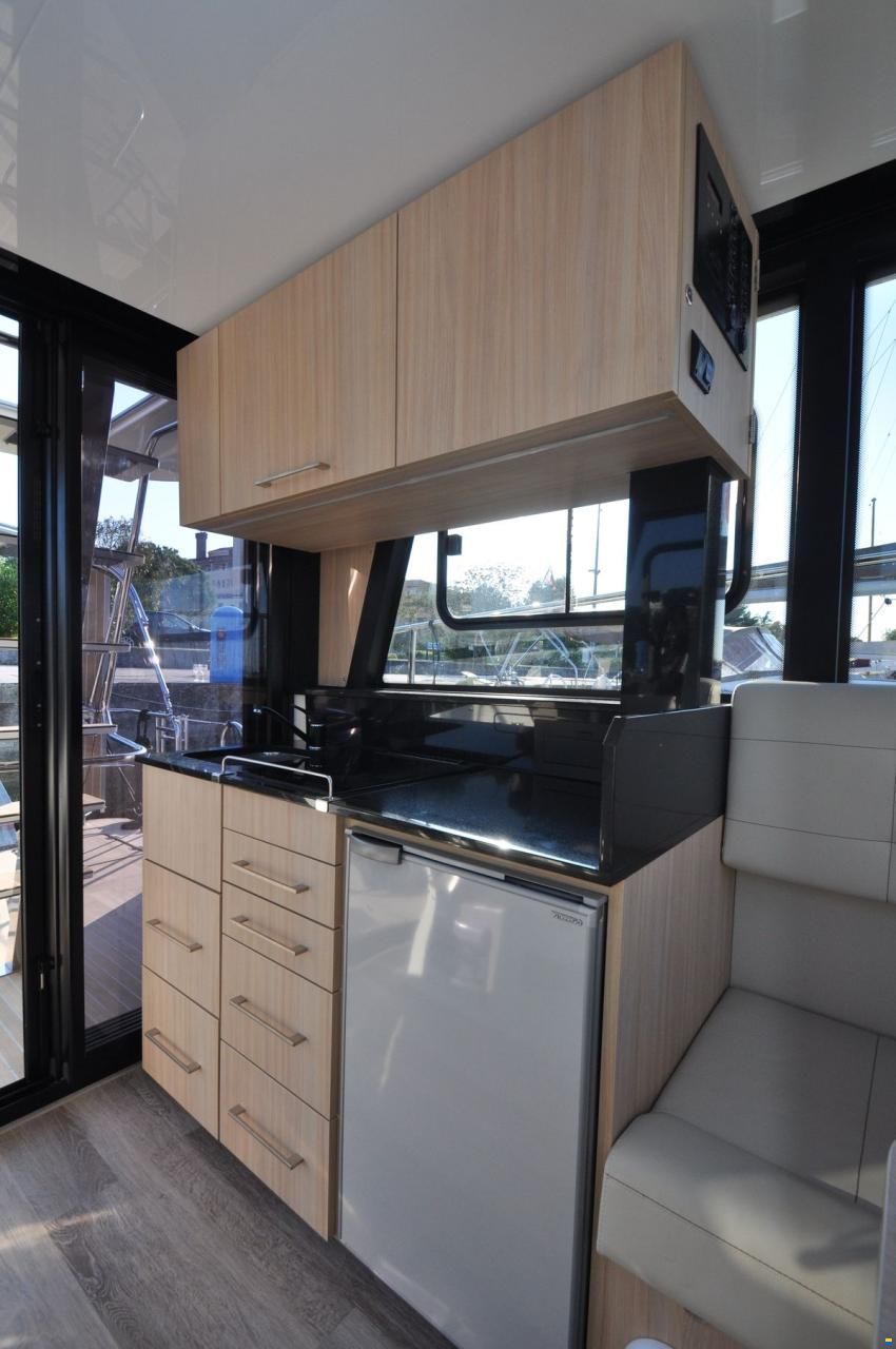 Cobra Futura 40 Grand Horizon