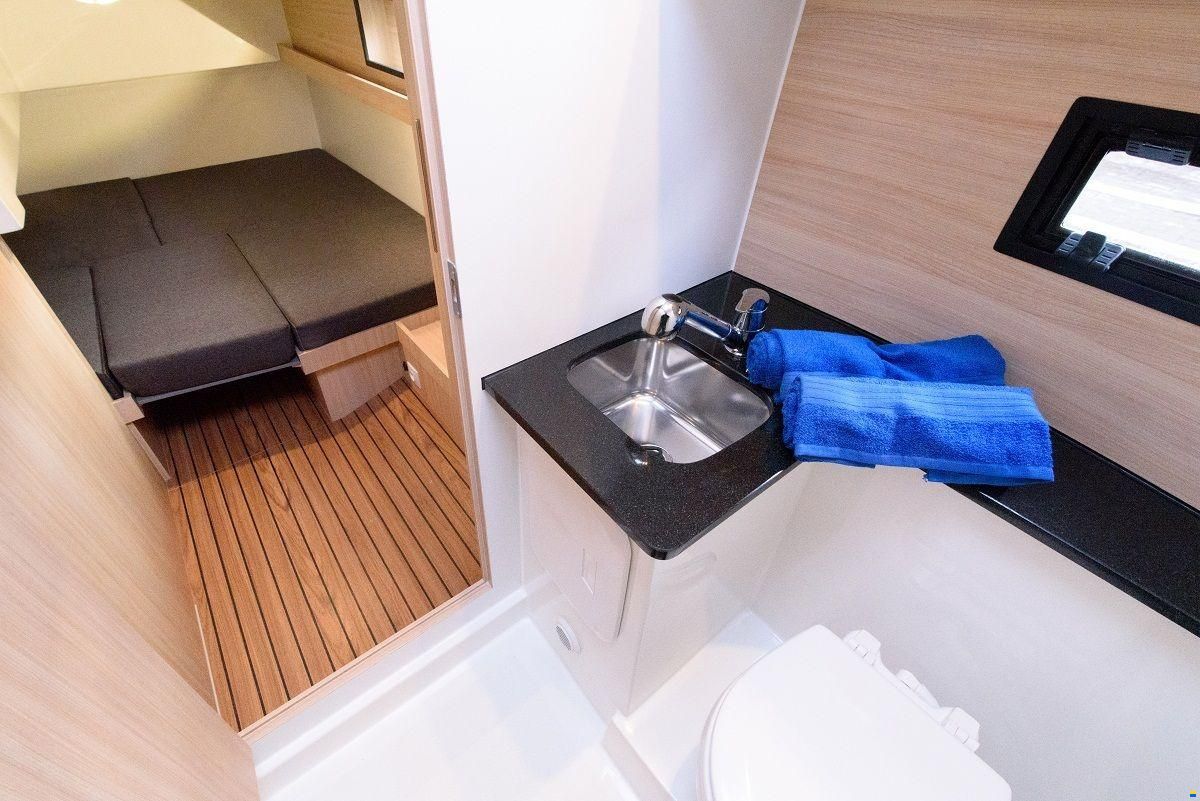 Cobra Futura 40 Grand Horizon