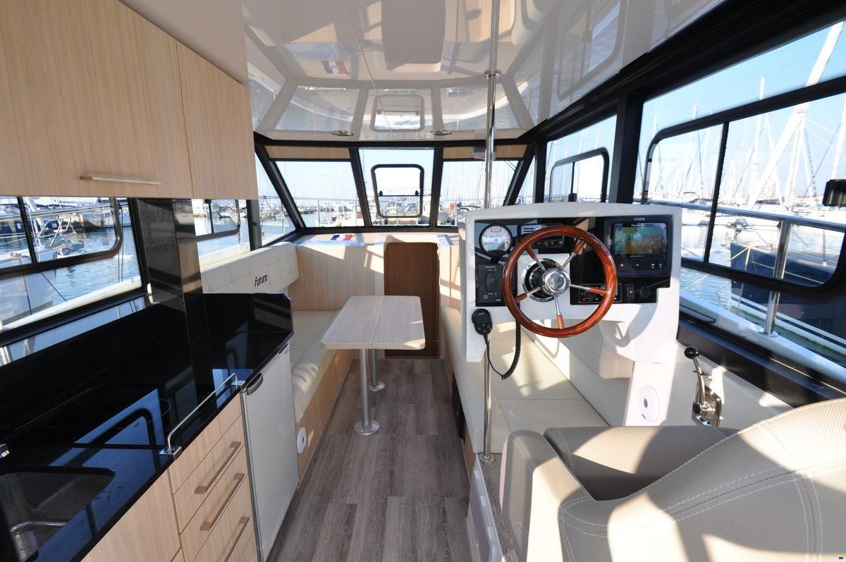 Cobra Futura 40 Grand Horizon