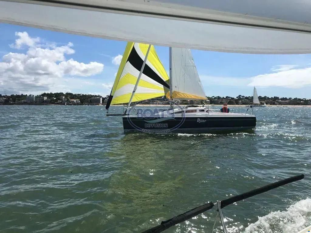 B2 Marine DJINN 7