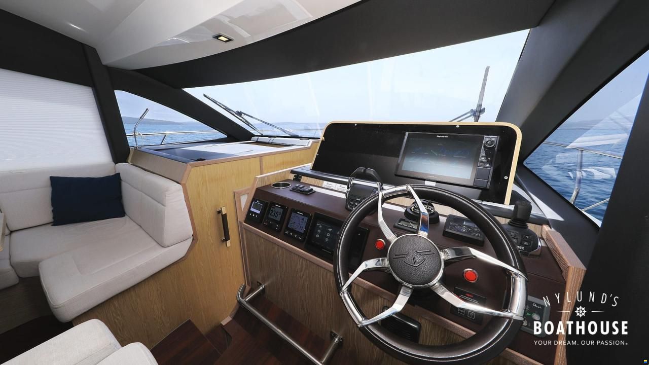 Sealine F430