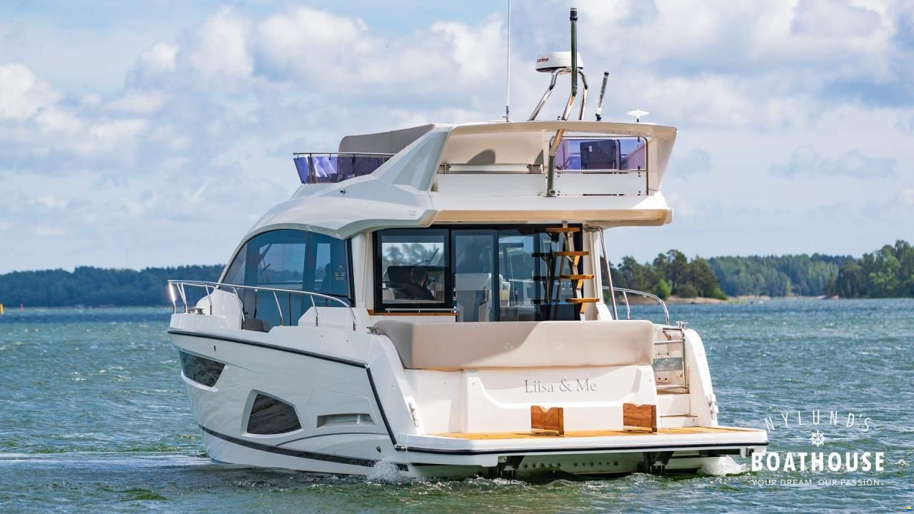 Sealine F430