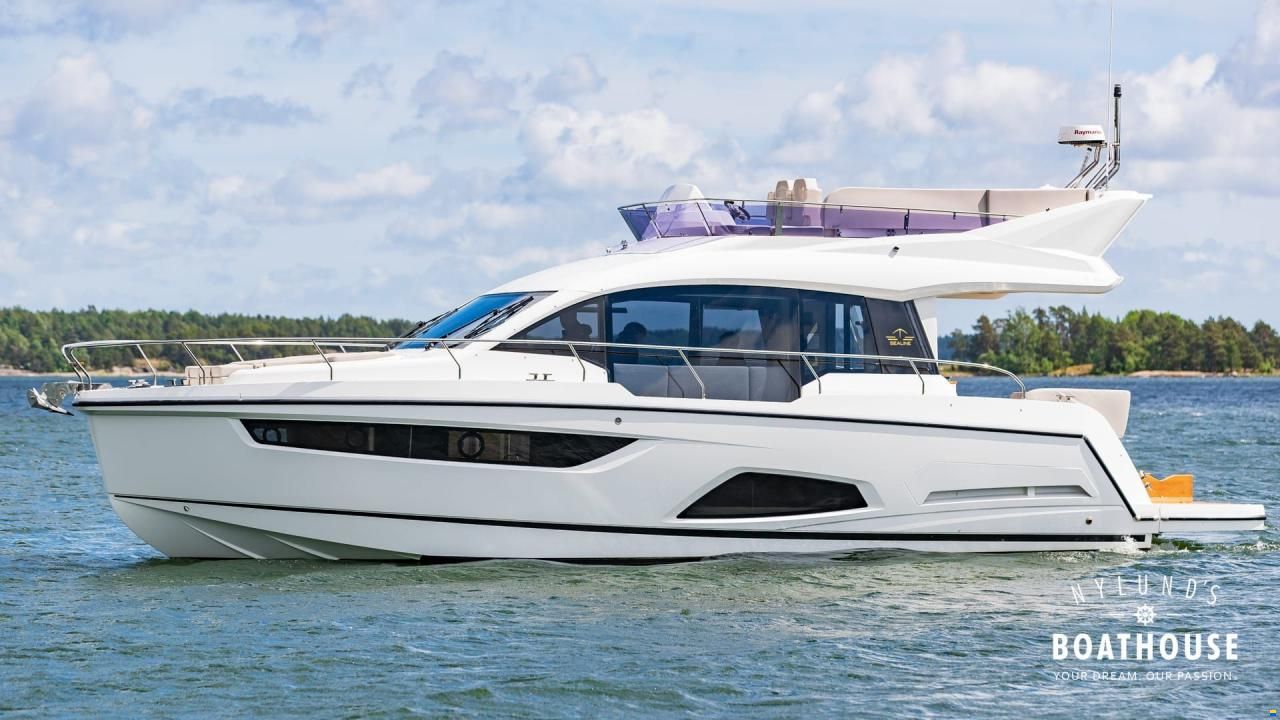 Sealine F430