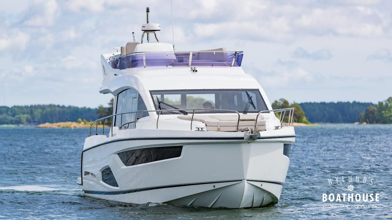 Sealine F430