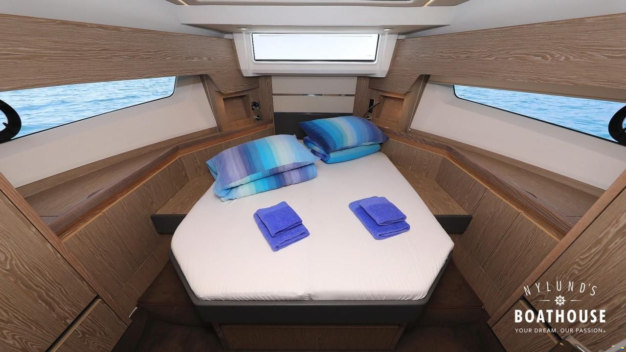 Sealine F430
