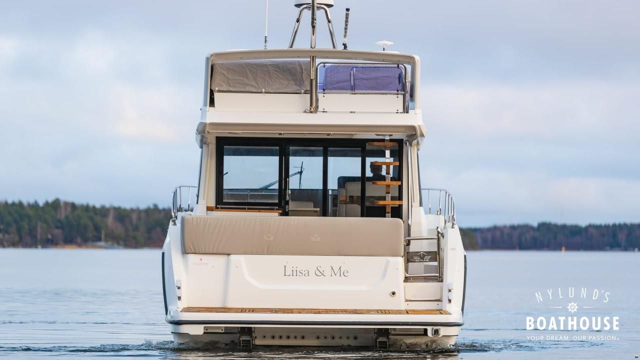 Sealine F430