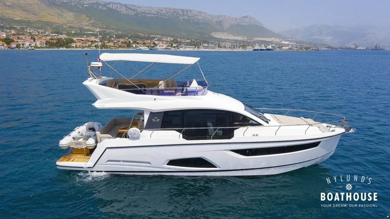Sealine F430