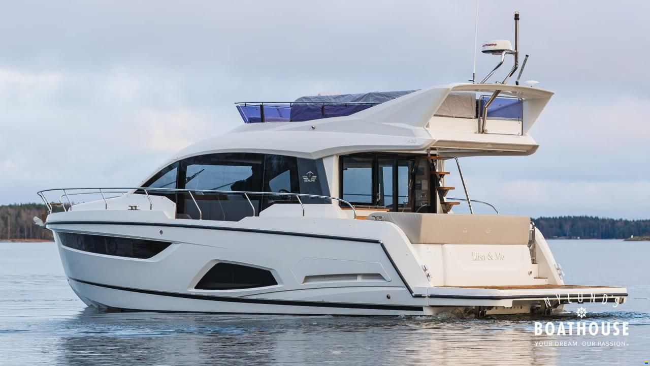 Sealine F430