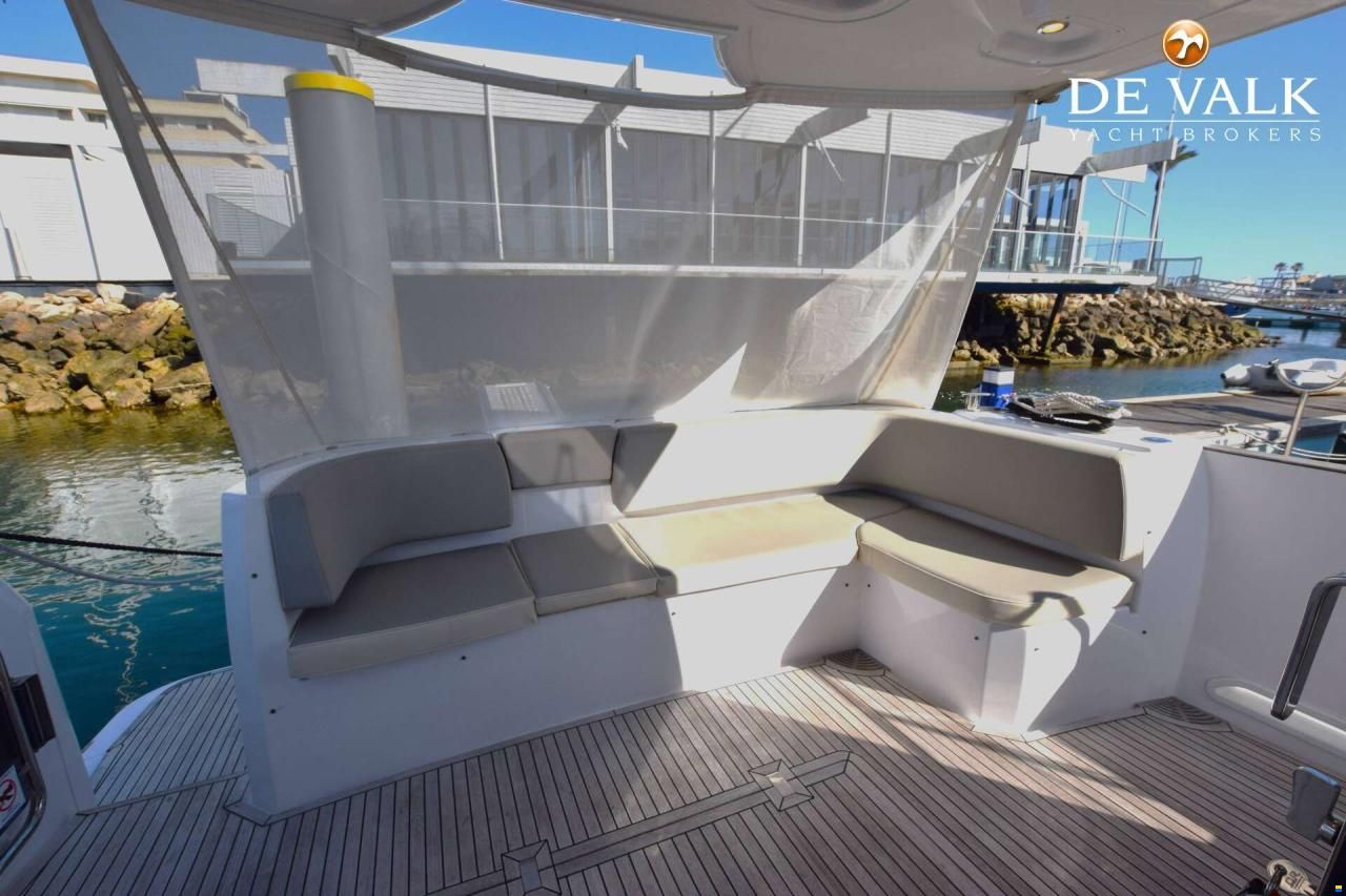 Azimut 43
