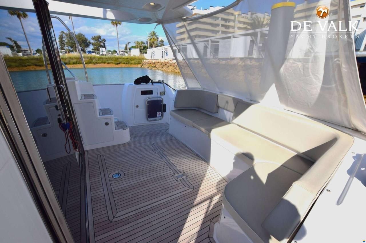 Azimut 43