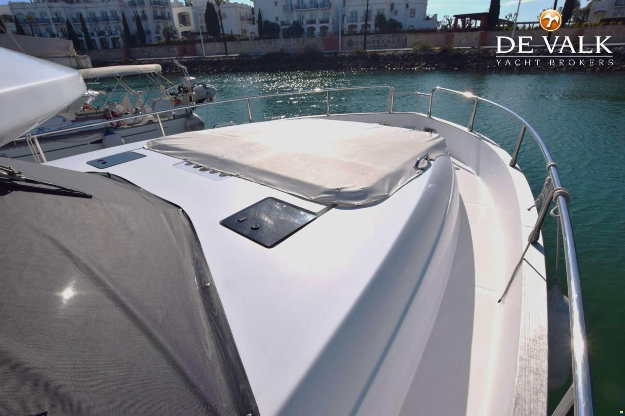 Azimut 43